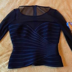 Small bustier mesh see through to black with linear design